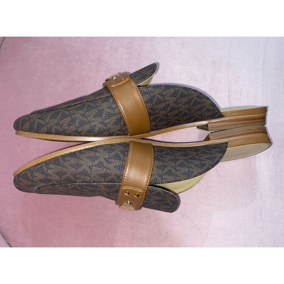 Solid Michael Kors PV22B Women’s PreLoved Size 10M Logo Plate Mule - Picture 4 of 9